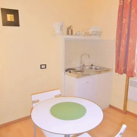 Vlkova Palace Apartmán *