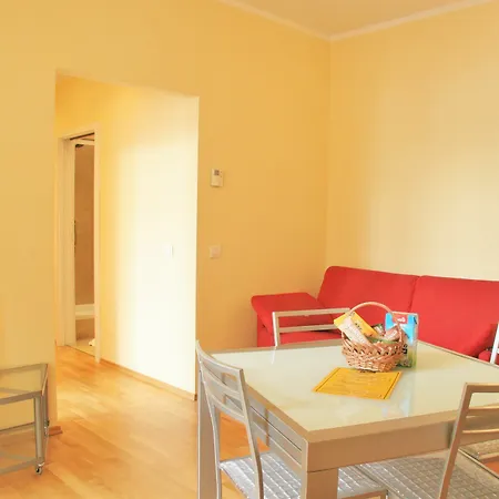 Vlkova Palace Apartmán *