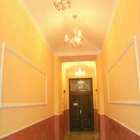 Vlkova Palace Apartmán *