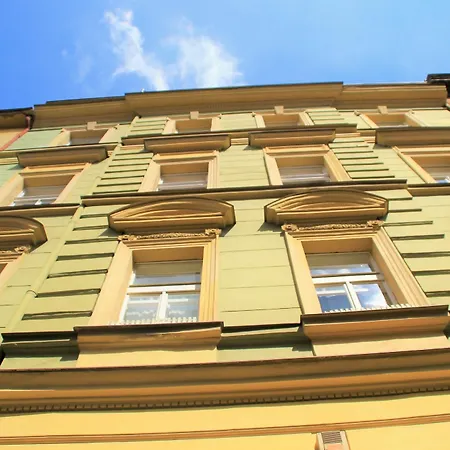 Vlkova Palace * Praha